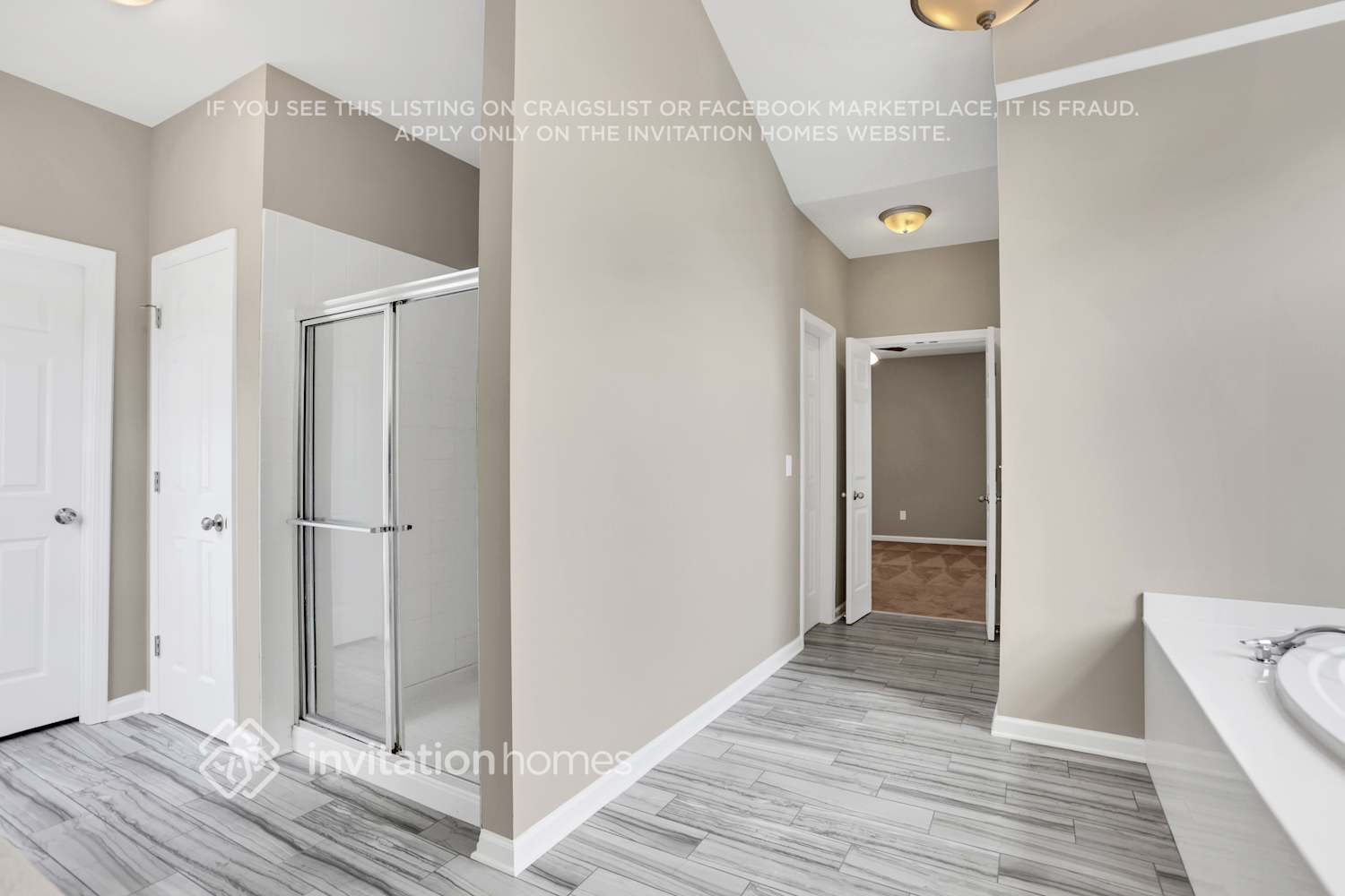 Building Photo - 87 Golden Aster Trce