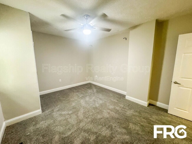 Building Photo - 2310 N Beston Rd