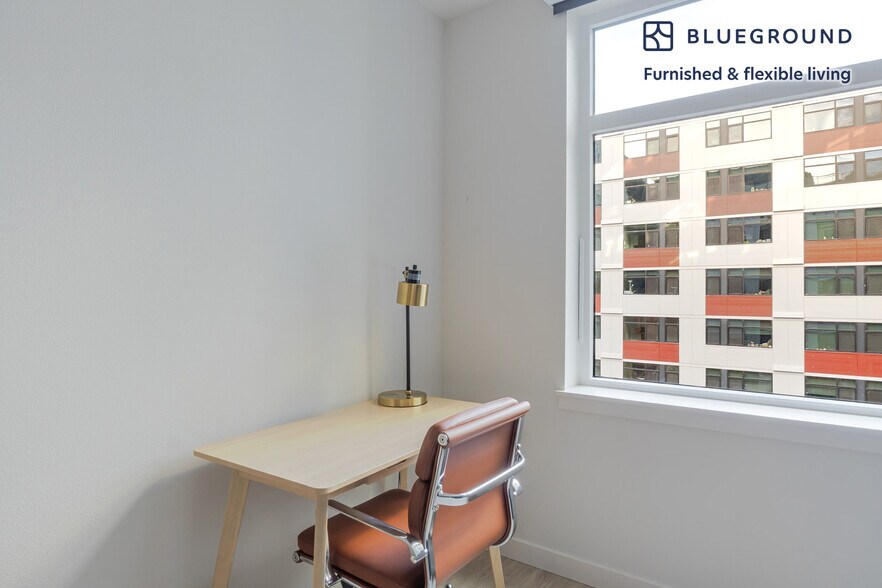 Building Photo - 1955 129th Ave NE