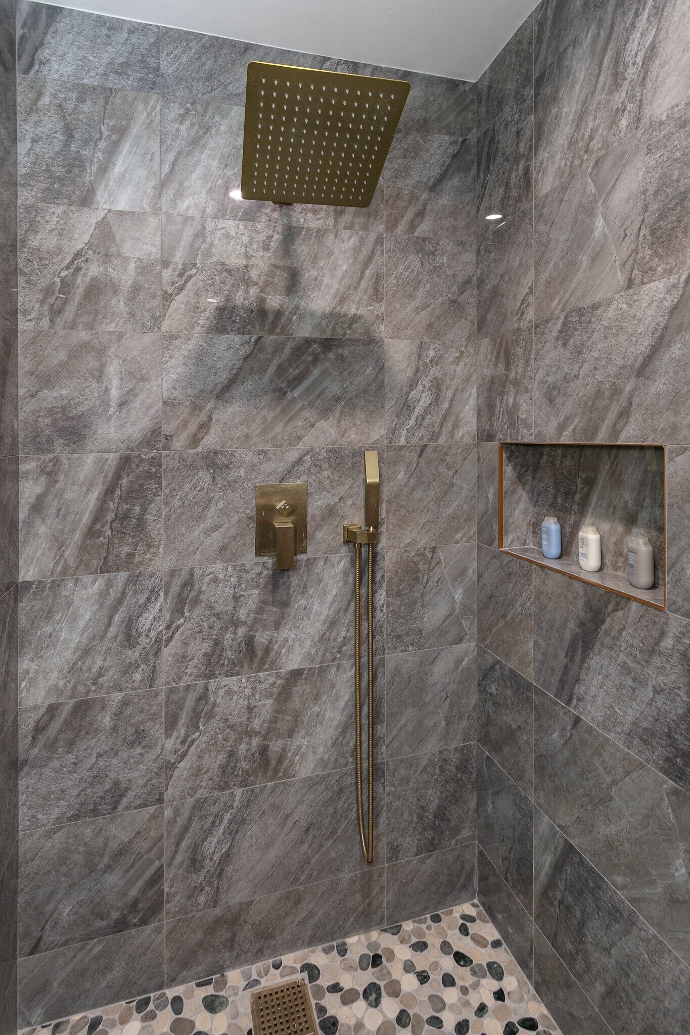 Primary Bathroom - 5825 Fulton Ave