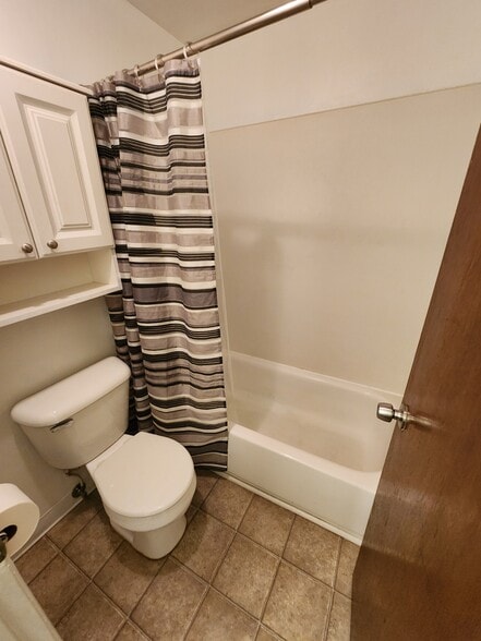 Building Photo - 7729 Timber Hill Dr