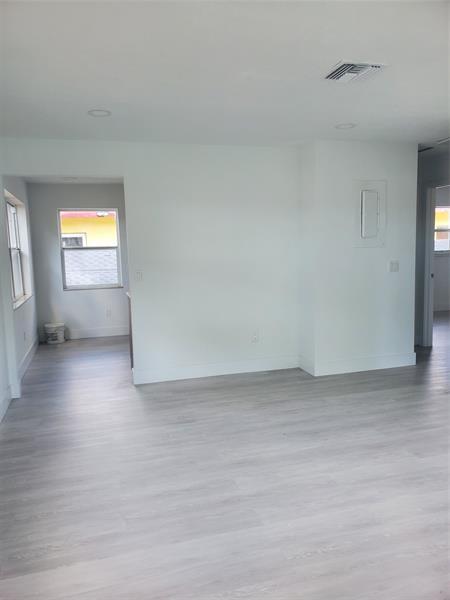 Building Photo - 3941 SW 51st St