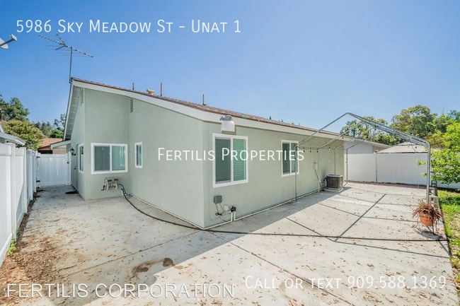 Building Photo - 5986 Sky Meadow St