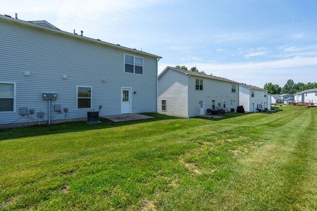 Building Photo - 3515-3517 Prescott Dr.