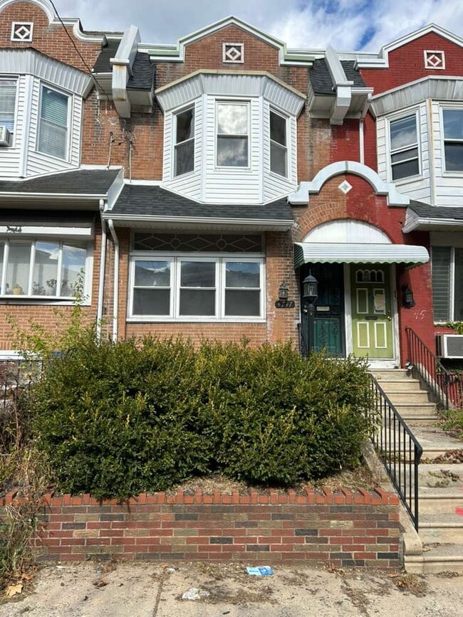 Primary Photo - 4747 Sansom St