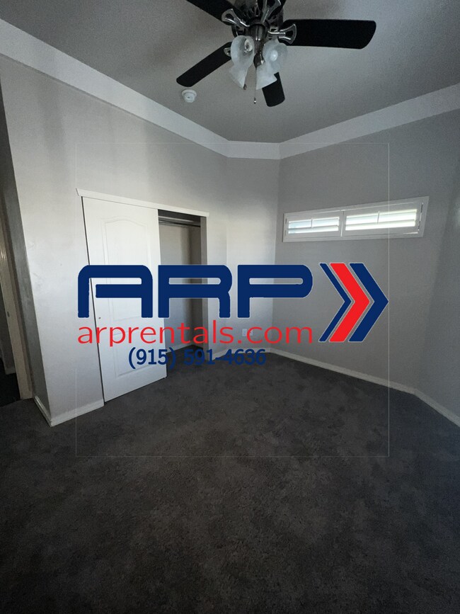 Building Photo - BEAUTIFUL EASTSIDE HOME Open House 09/02/2023 from 1:00pm to  1:30pm