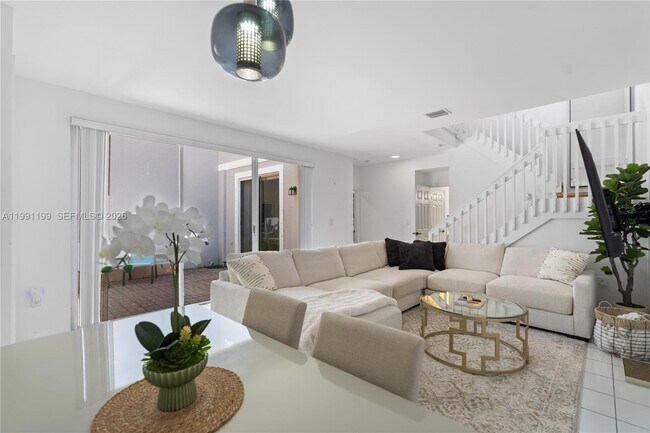 Building Photo - 1120 Canella Ln