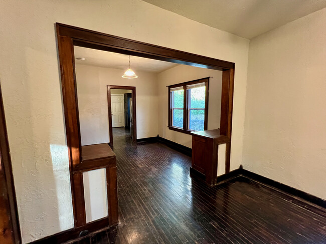 Dining Room - 2028 Bristow St