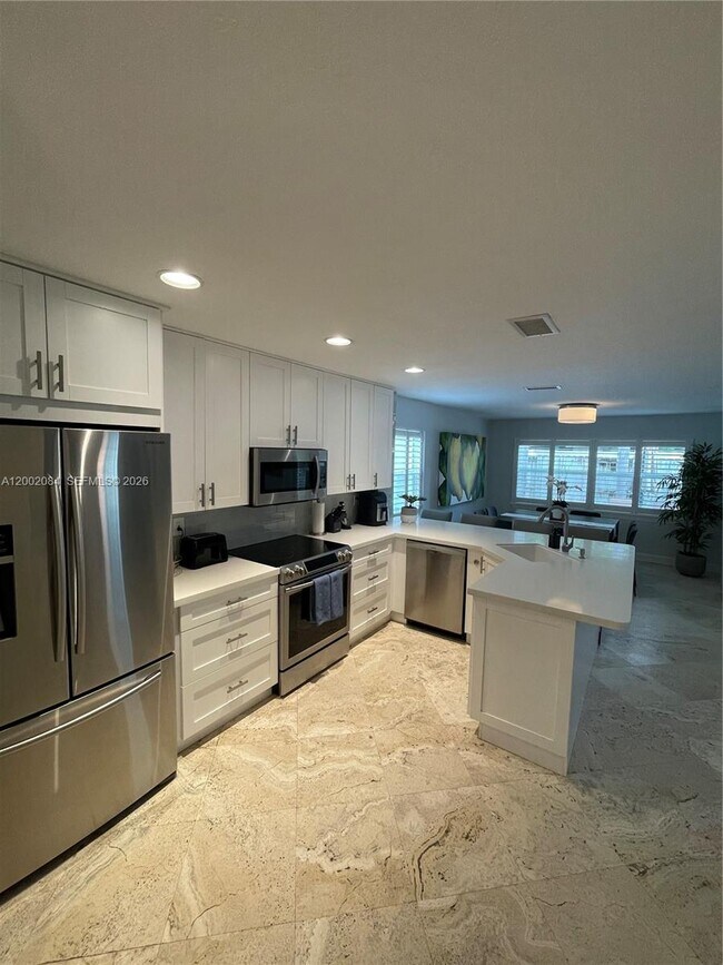 Building Photo - 3081 Matilda St