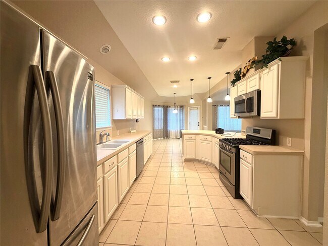 Building Photo - 16606 Cold Harbor Ln