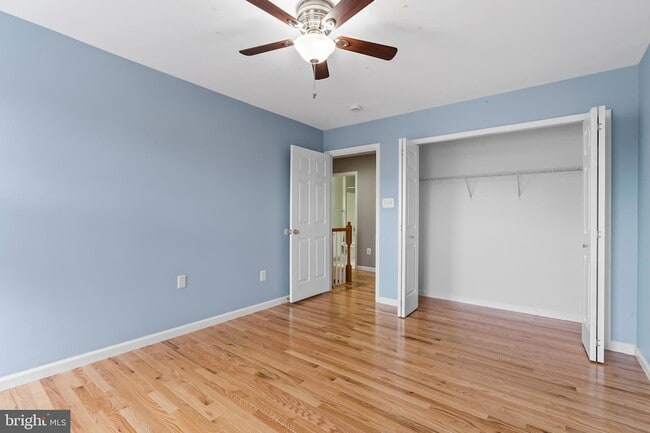 Building Photo - 9343 Morning Walk Dr