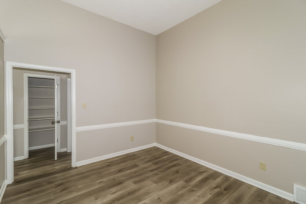 Building Photo - 8607 Sunnyvale St N