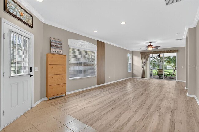 Building Photo - 5717 Heronpark Pl