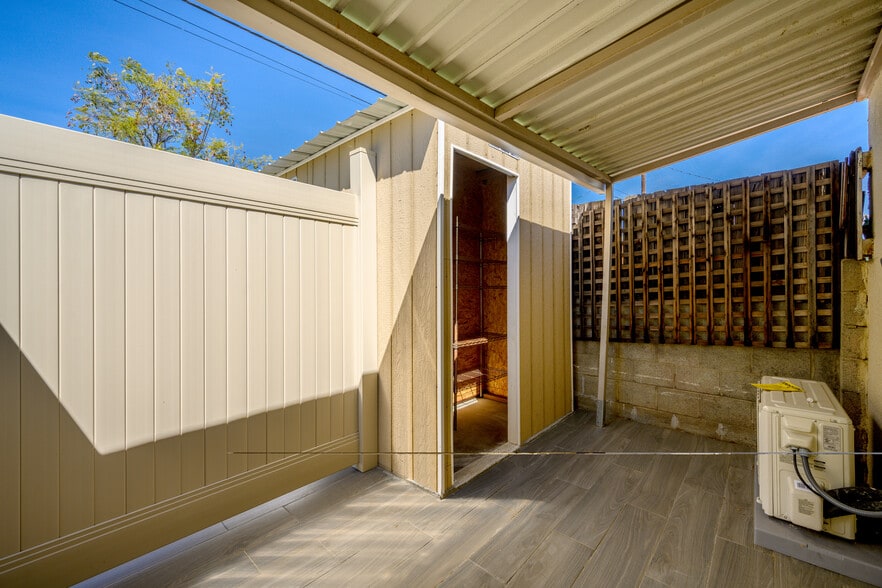 Building Photo - 13689 Bracken St