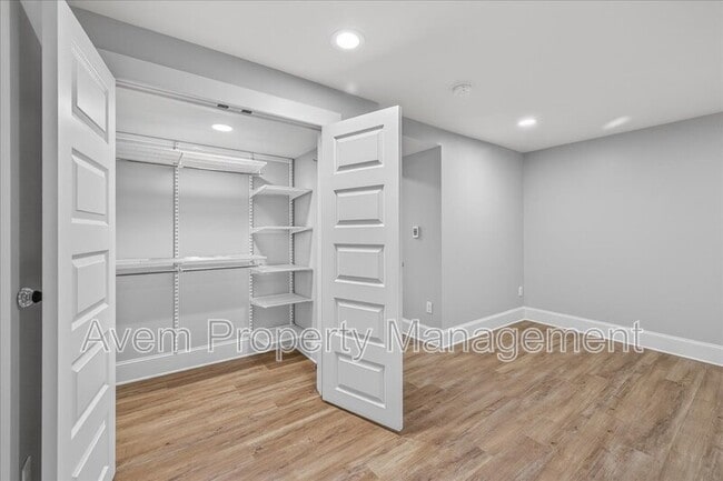 Building Photo - 1705 NW 25th Ave