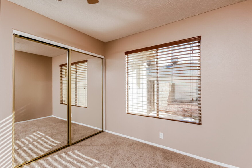 Building Photo - 3618 W Creedance Blvd