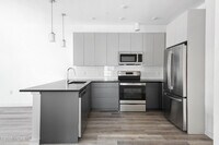 Building Photo - 829 Garfield Ave