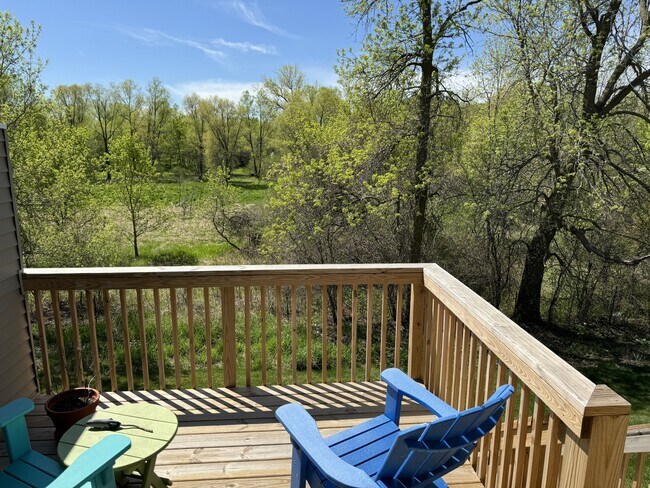 Building Photo - 1038 White Tail Ln