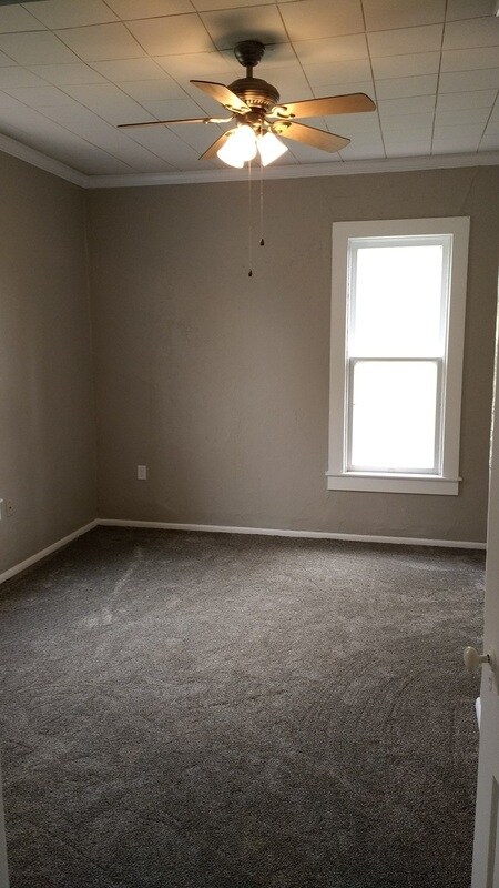 Building Photo - 901 1st St N