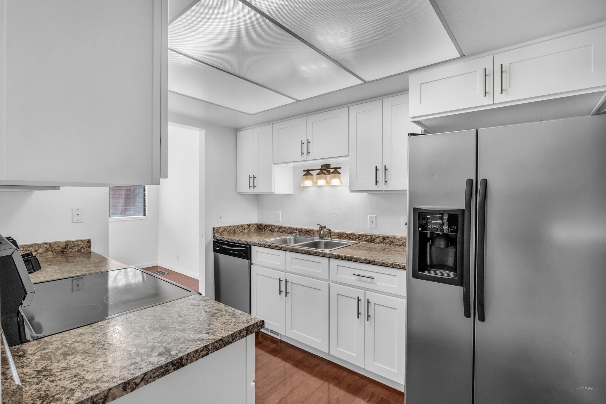 Building Photo - 955 Essex Ct Way
