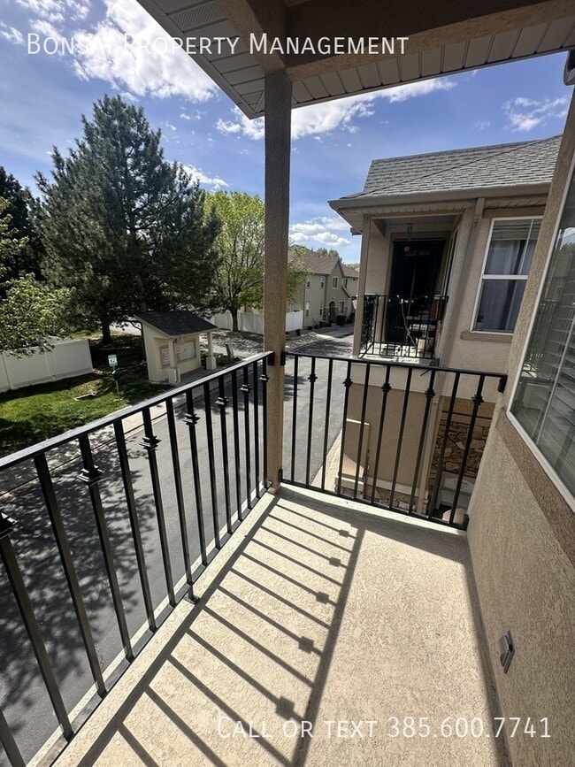 Building Photo - 3854 Garonne Ave