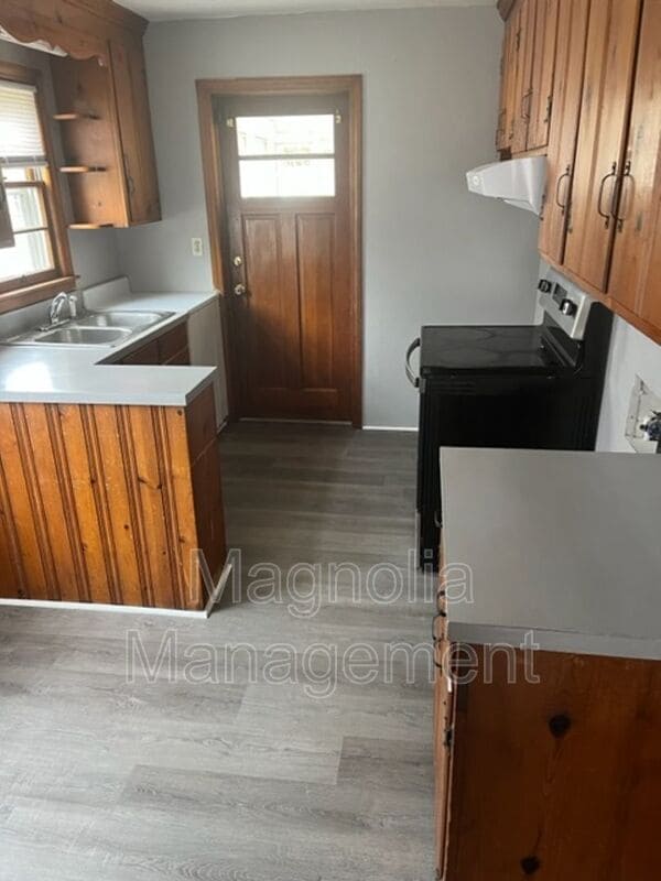 Building Photo - 866 Dabney Dr