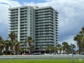 Building Photo - Pensacola Beach - Tristian Towers - 2 bedr...