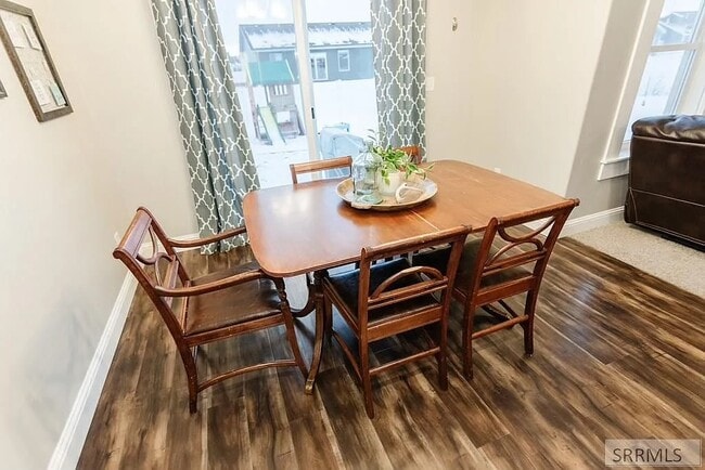 Building Photo - 3920 Flint Ave