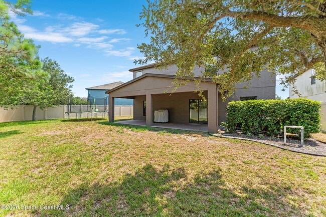 Building Photo - 553 Trymore Dr SE
