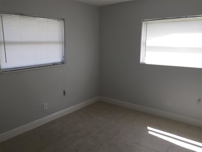 Building Photo - 2780 NW 14th St