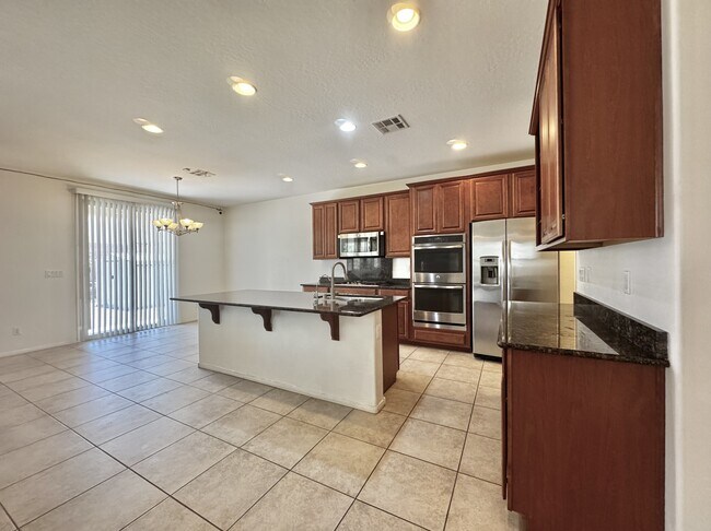 Building Photo - 10037 White Mulberry Dr