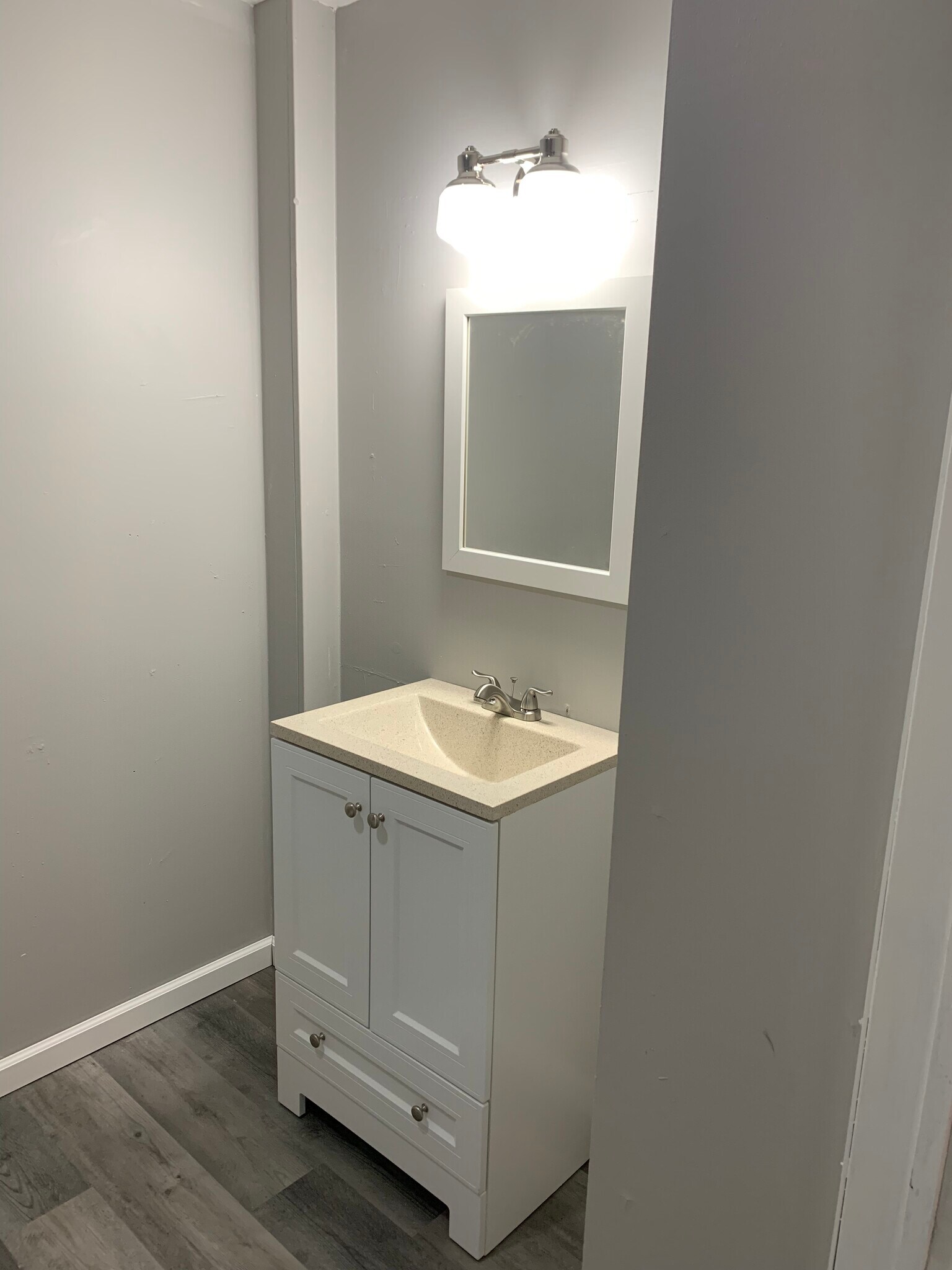 Building Photo - 10 Lehigh Ave