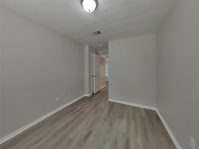 Building Photo - 5907 Misty Meadow St