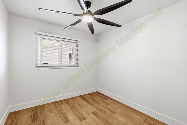 Building Photo - Updated South Scottsdale Gem Near Old Town – No HOA!