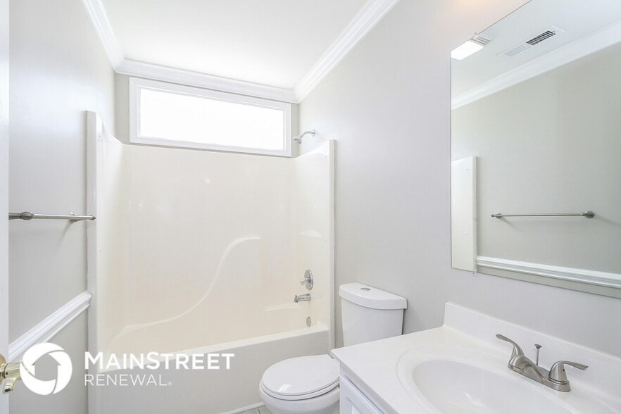 Building Photo - 5939 Old Plank Rd