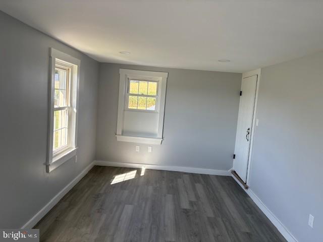 Building Photo - 370 Mill Rd