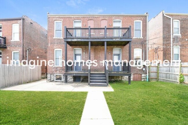 Building Photo - Pet-Friendly 2 Bedroom Apartment in St. Louis