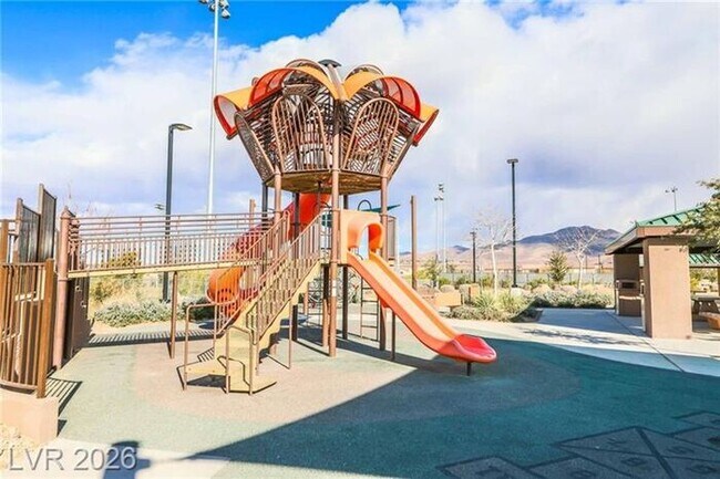 Building Photo - Beautiful 4-Bedroom Inspirada Home with Loft, Upgraded Kitchen & Private Backyard