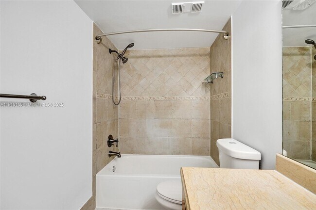 Building Photo - 18151 NE 31st Ct