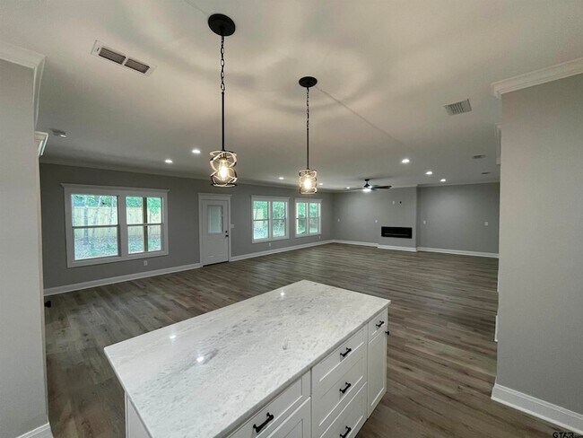 Building Photo - 13024 Clydesdale Ct