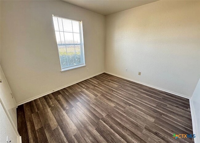 Building Photo - 3404 Zephyr Rd