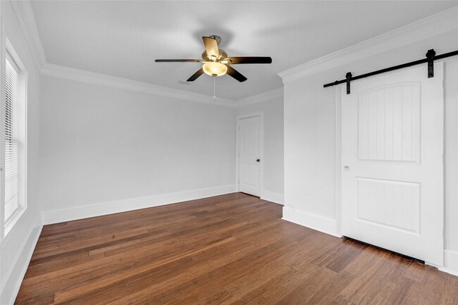 Building Photo - 1633 Fourcade St