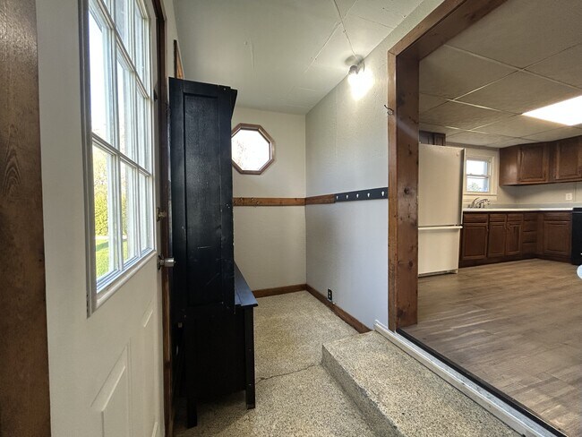 Building Photo - 6640 E Carson City Rd