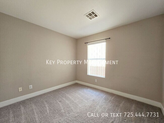 Building Photo - BEAUTIFUL 3 BED, 2 BATH HOME WITH OPEN FLO...