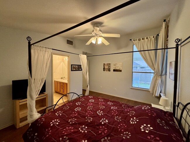 Building Photo - 8957 Taline Cir