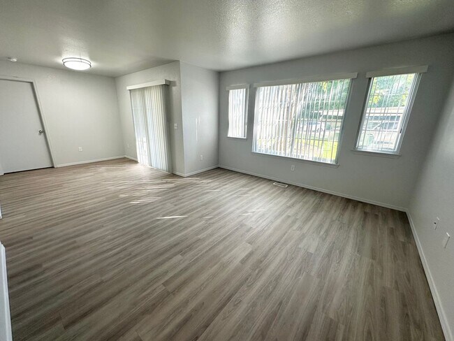 Building Photo - Affordable living at The Westside Apartments