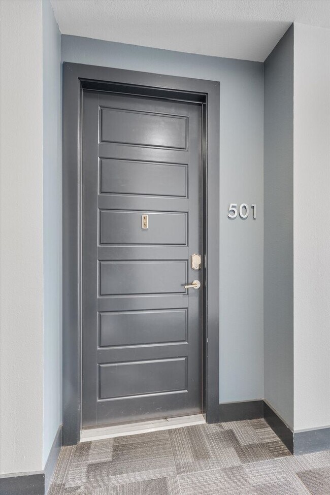 Building Photo - Luxury Burnet Road Condominium For Rent