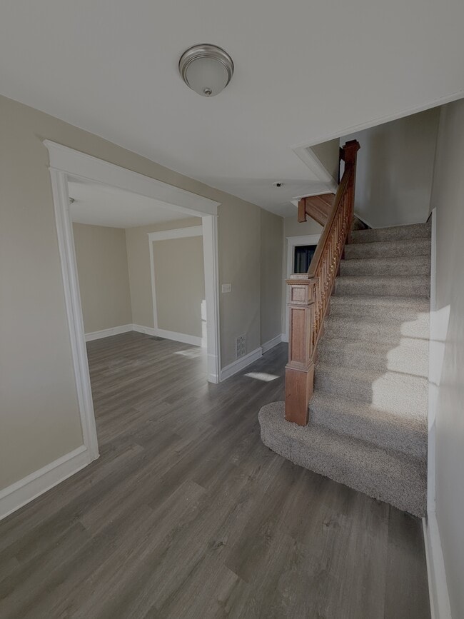 Primary Photo - 1913 W 2nd St