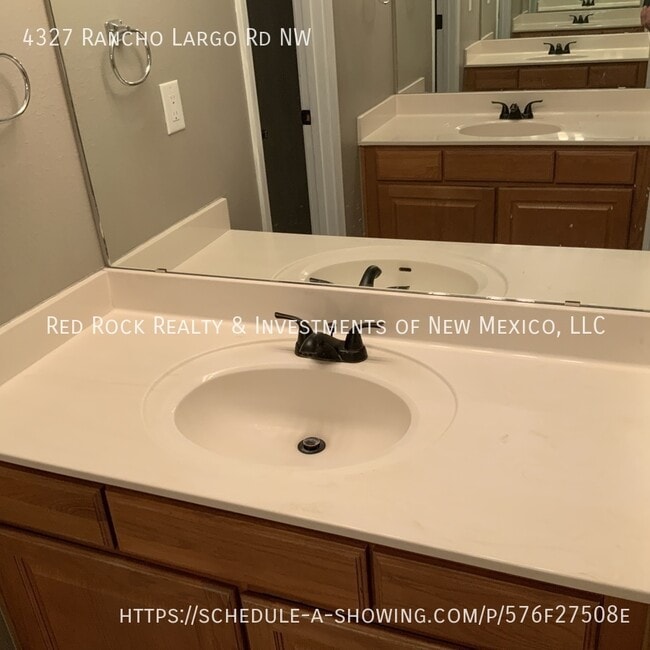 Building Photo - 4327 Rancho Largo Rd NW