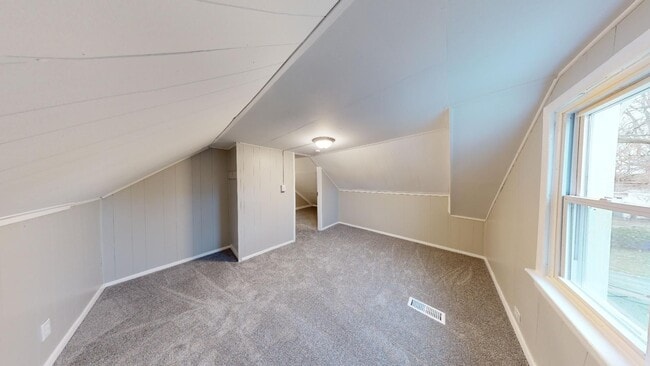 Building Photo - Jefferson Area - 3 Bedroom Single Family Home (between Lorain and Triskett)